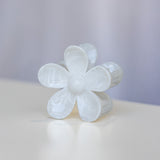 Daisy Hair Claw Clip White