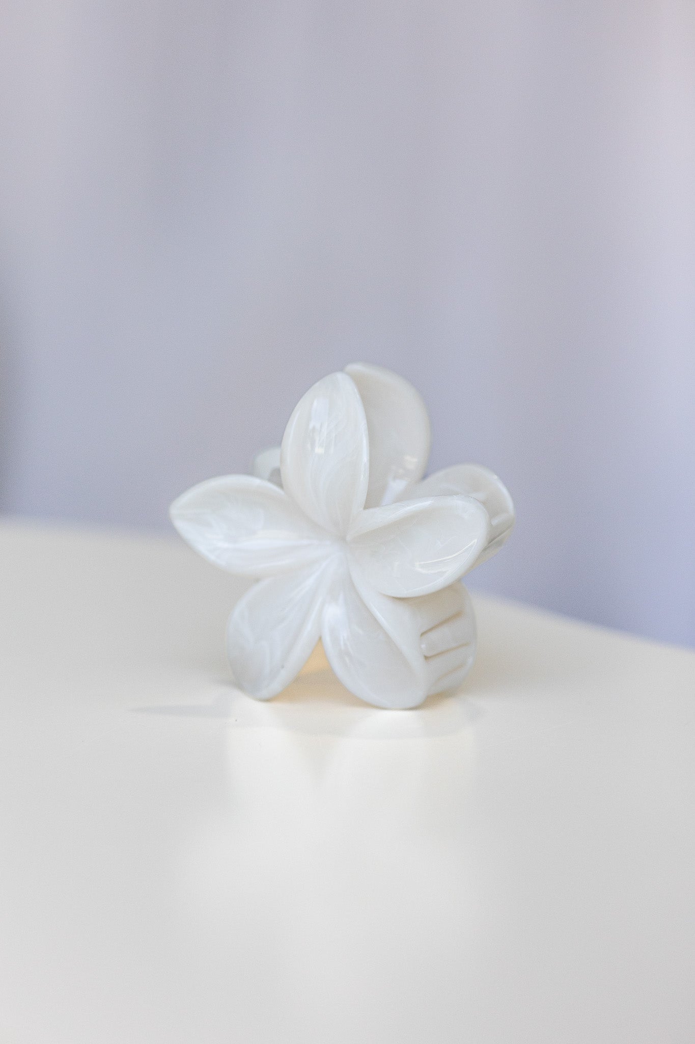 Frangpani Hair Claw Clip White