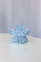 Daisy Hair Claw Clip Light Blue