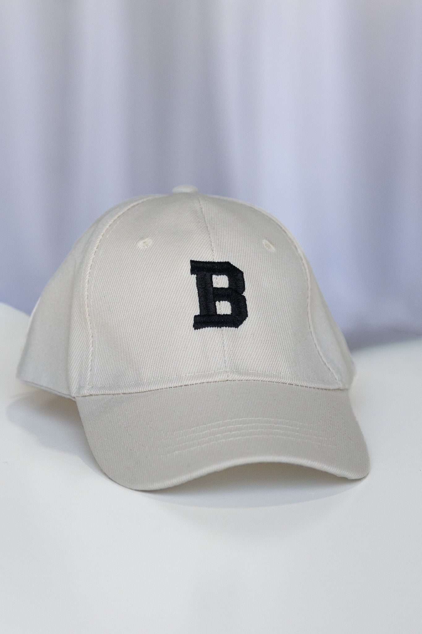Sporty Strap back Cap Cream