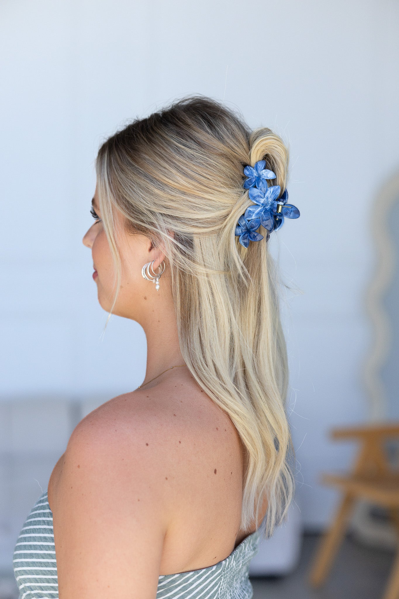 Frangpani Bouquet Hair Claw Clip Dark Blue